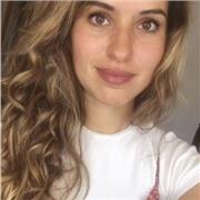 Profesora infantil, de castellano y catalán imparte clases. Muchos años de experiencia